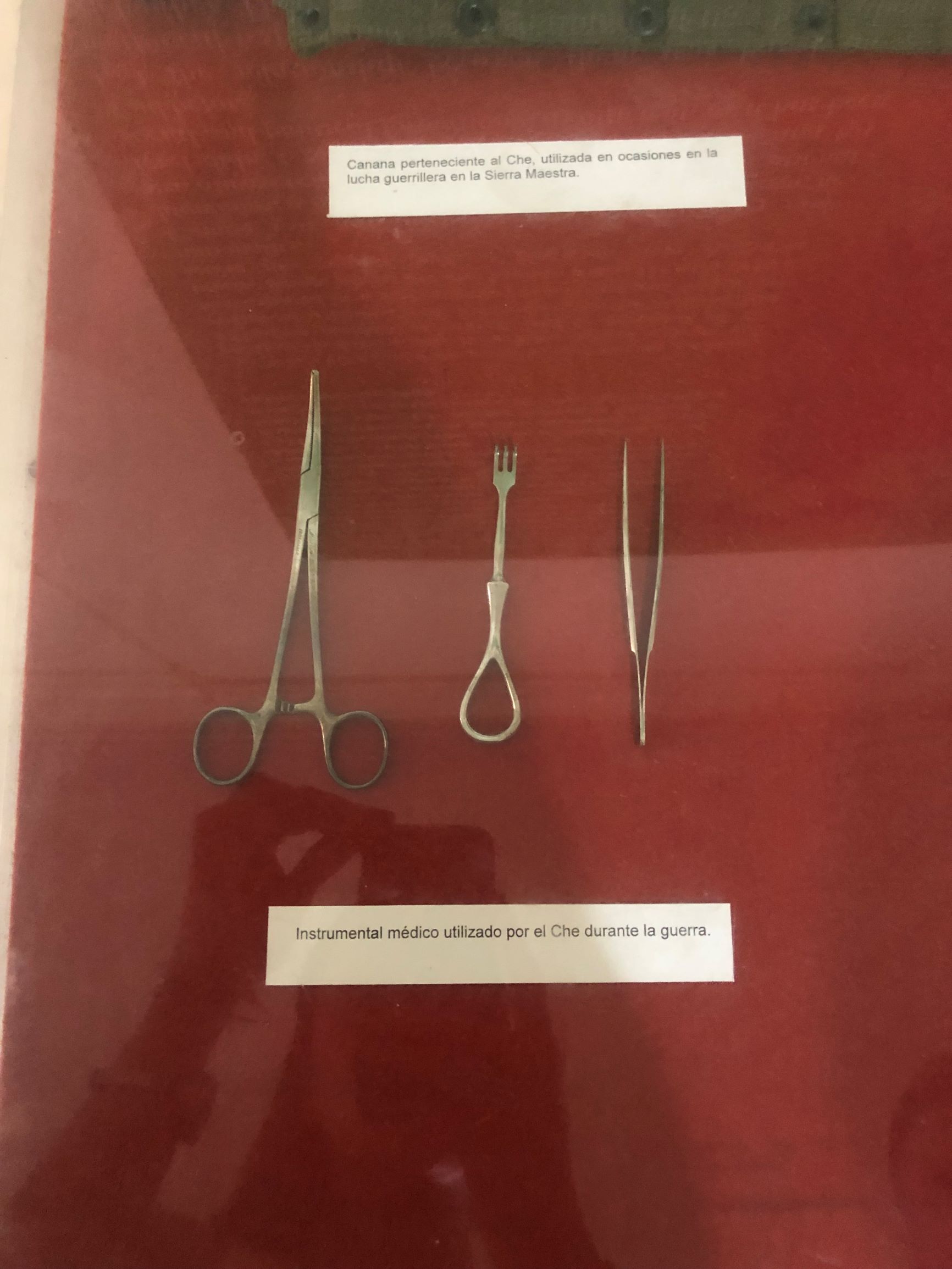 Che Guevara's medical instruments, Museo de la Revolución, Havana, by Enza Laurendi (1).jpg
